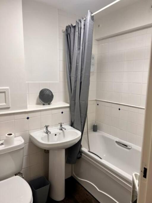 Trendy One Bedroom Apartment Glasgow Bagian luar foto