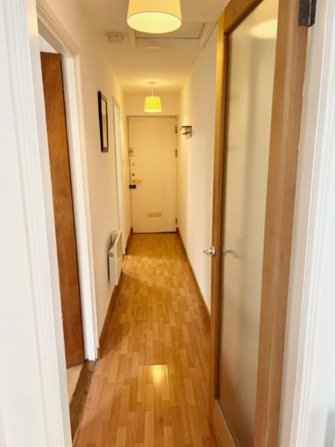 Trendy One Bedroom Apartment Glasgow Bagian luar foto